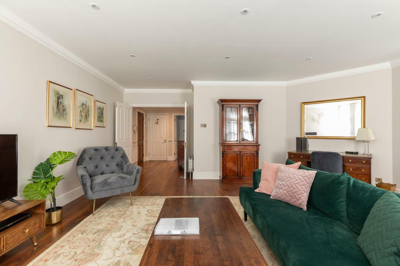 Joivy Beautiful 2 Bed Apt In The Heart Of Mayfair, Close To Tube Apartment ลอนดอน ภายนอก รูปภาพ